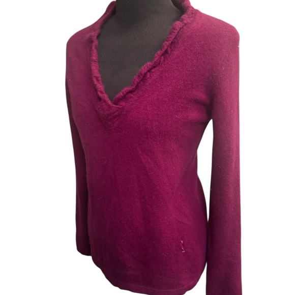 Charter Club Sweaters - 2 PLY CASHMERE WOOL CHARTER CLUB Ruffled V Neck Sweater Burgundy SZ MED Cozy EUC